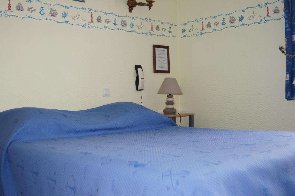Aux Trois Jean Hotel Le Crotoy Phòng bức ảnh