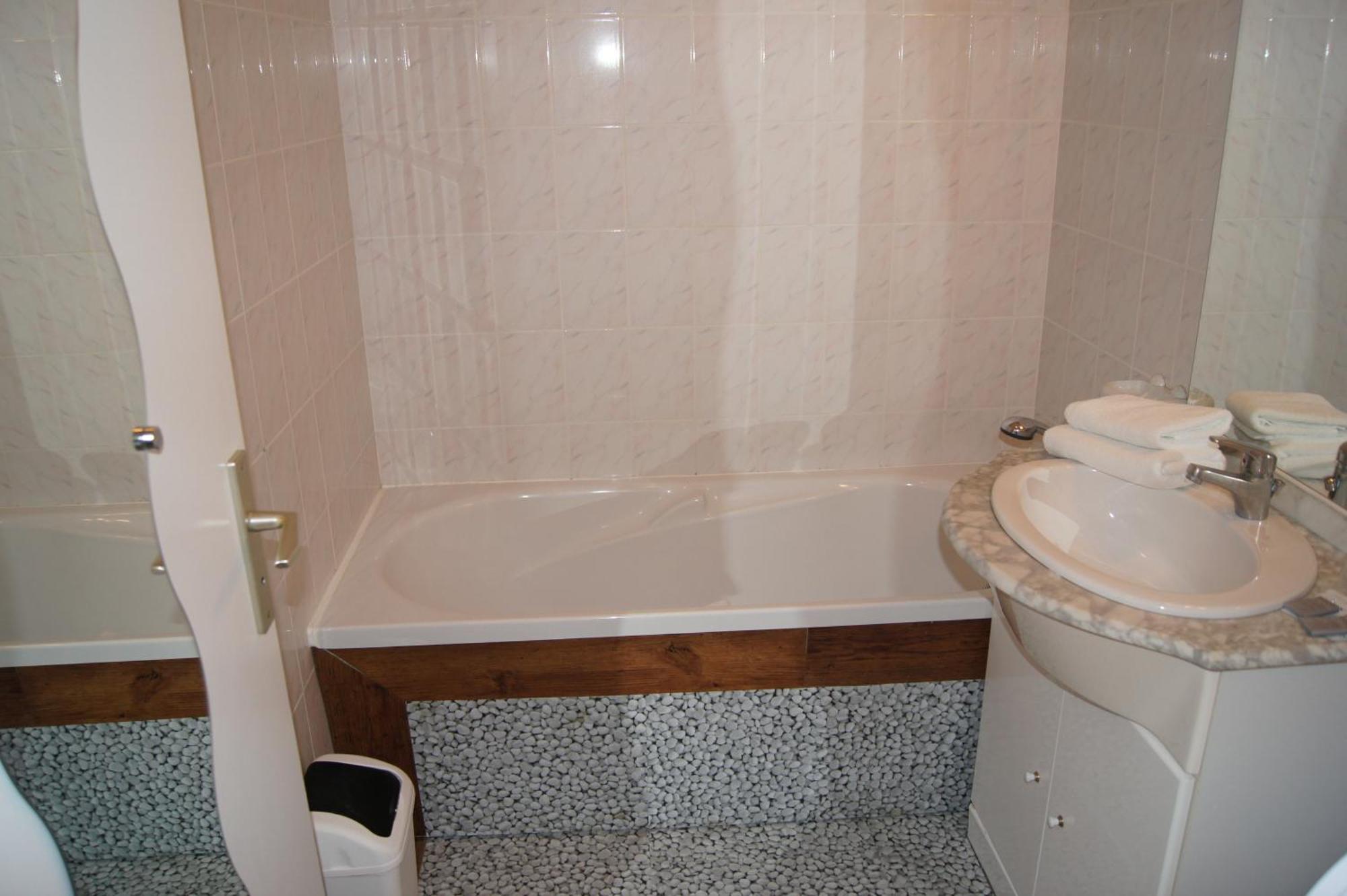 Aux Trois Jean Hotel Le Crotoy Ngoại thất bức ảnh